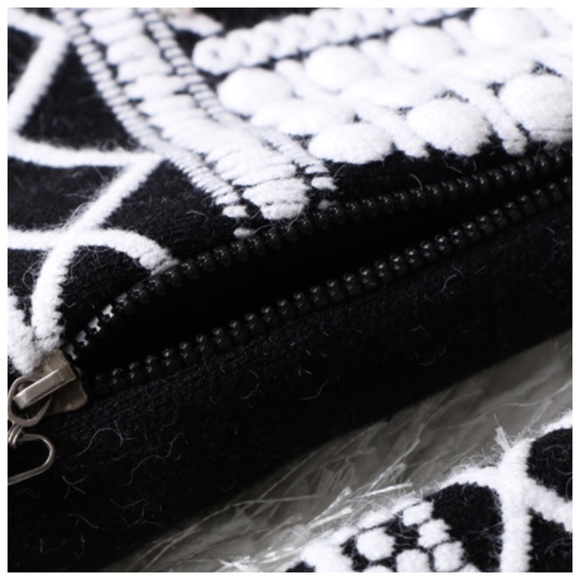 Cashmere Hand Beaded Sweater The Marlah - Picture 7 of 8